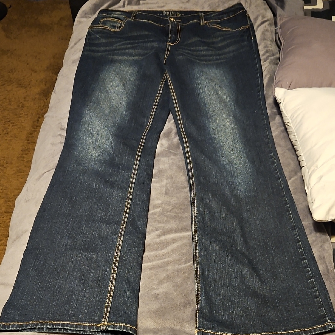 Women's Boot Cut Blue Jeans 16